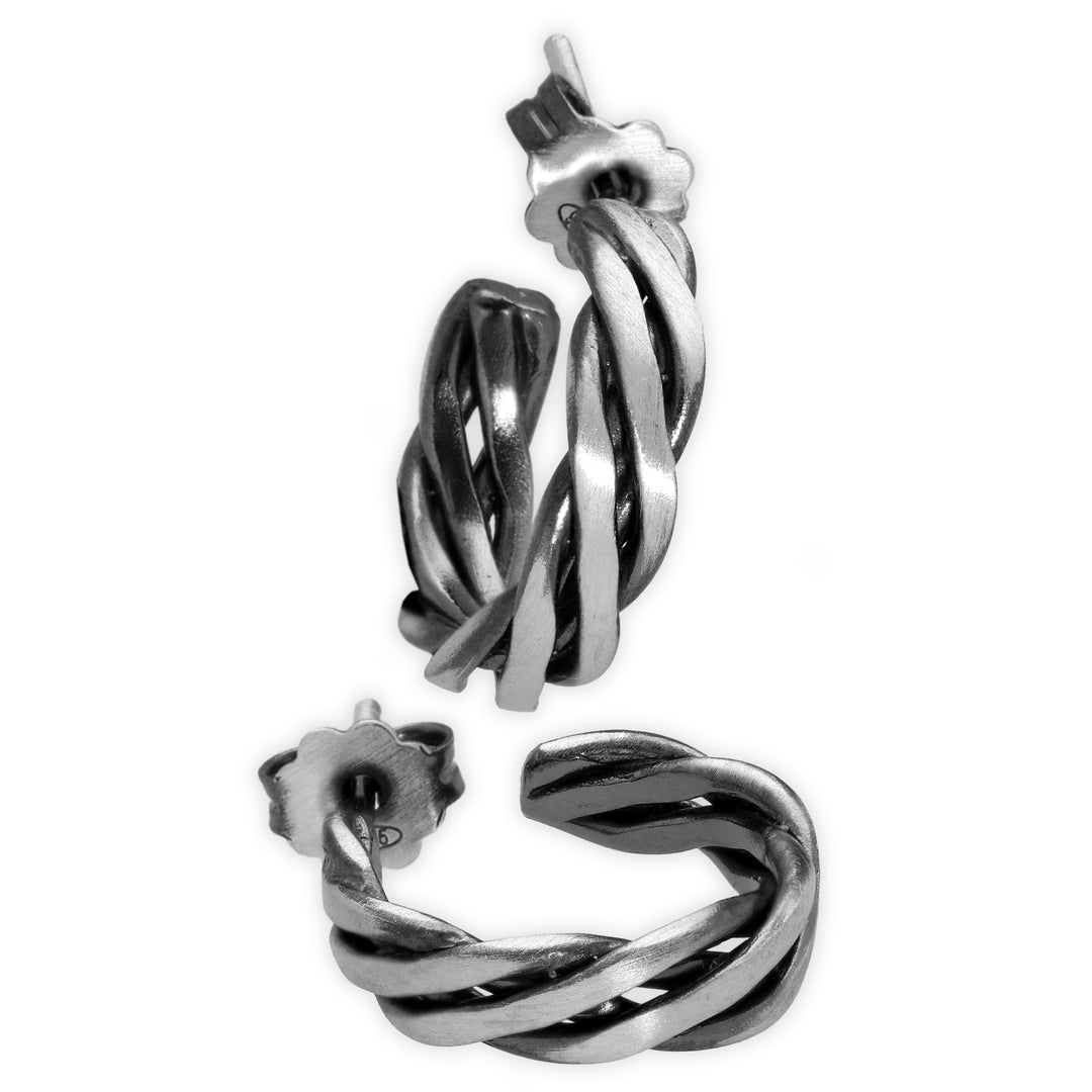 Pendientes aros huggie de alambre retorcido