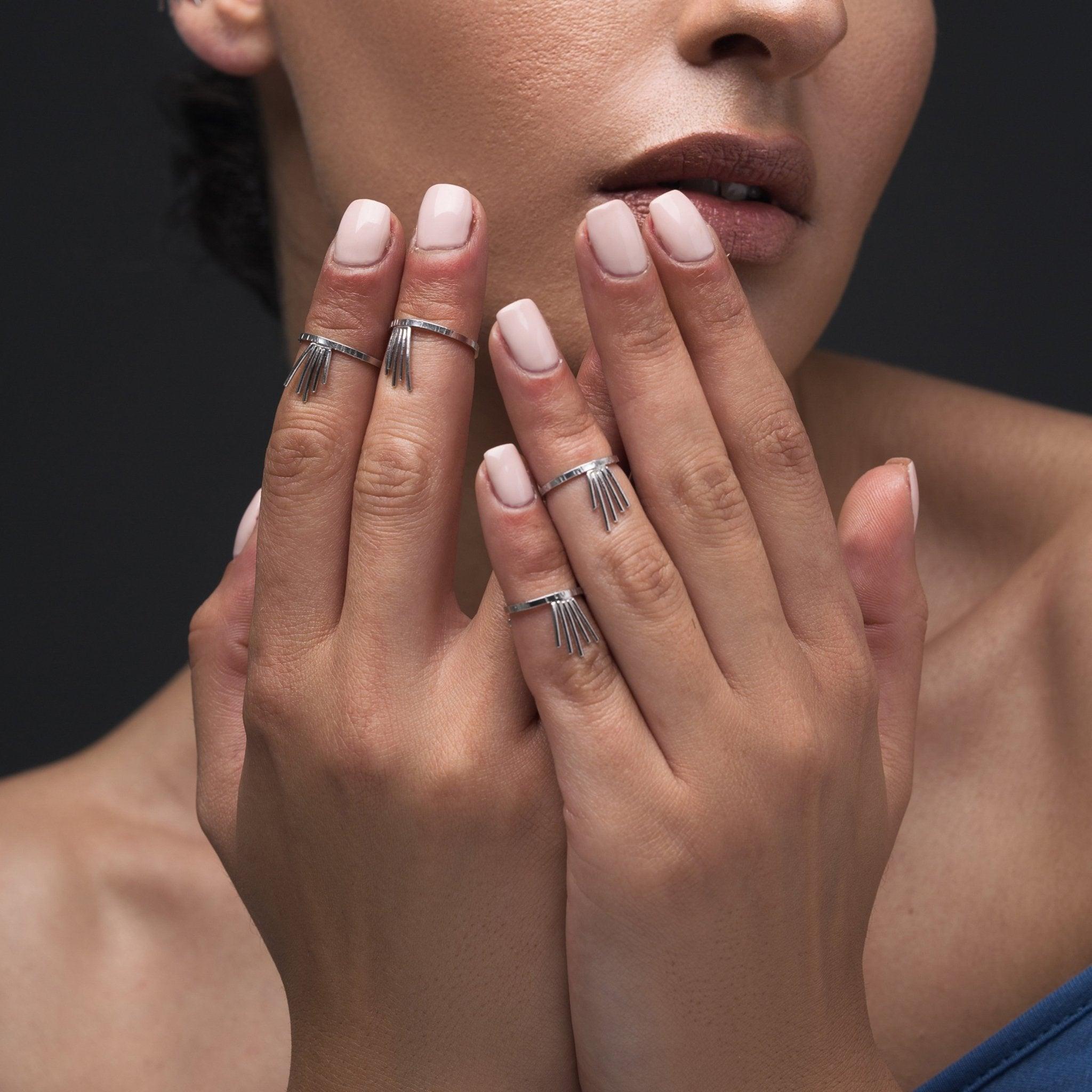 Σετ από 4 midi δαχτυλίδια "ακτίνες" από ασήμι 925 - κοσμήματα emmanuela